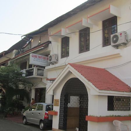 Madeleine Inn Kochi Exterior photo
